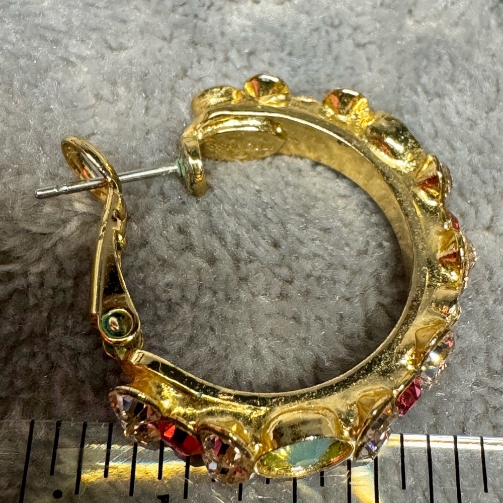 ❇️ Sorrelli Gold-Tone Earrings with Pink and Green Crystals - Picture 3 of 4
